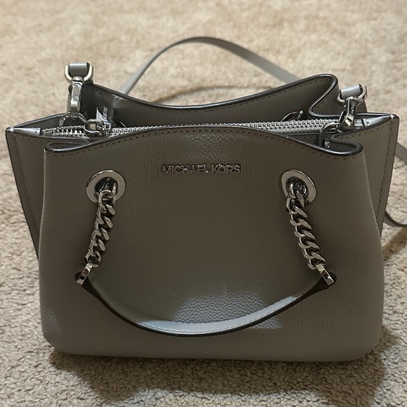 Michael Kors Handbags - Michael Kors Silver Chain Shoulder Bag